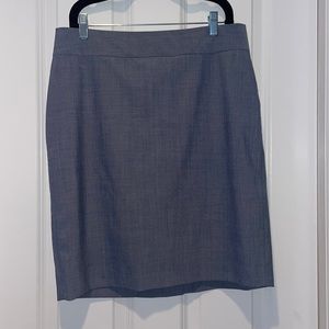Banana Republic Gray Pencil Skirt. 10P